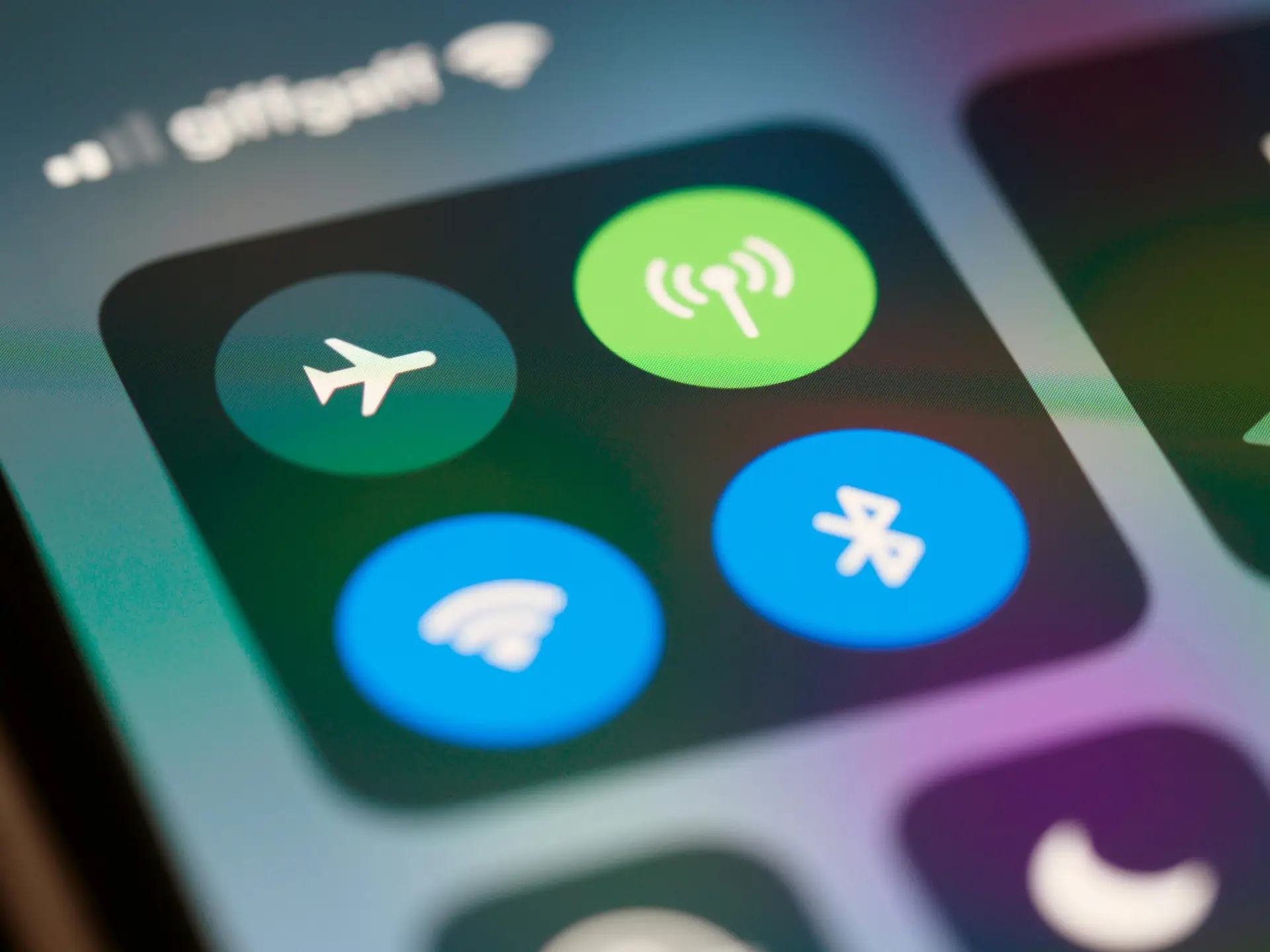 Smartphone Battery Life Tips airplane mode